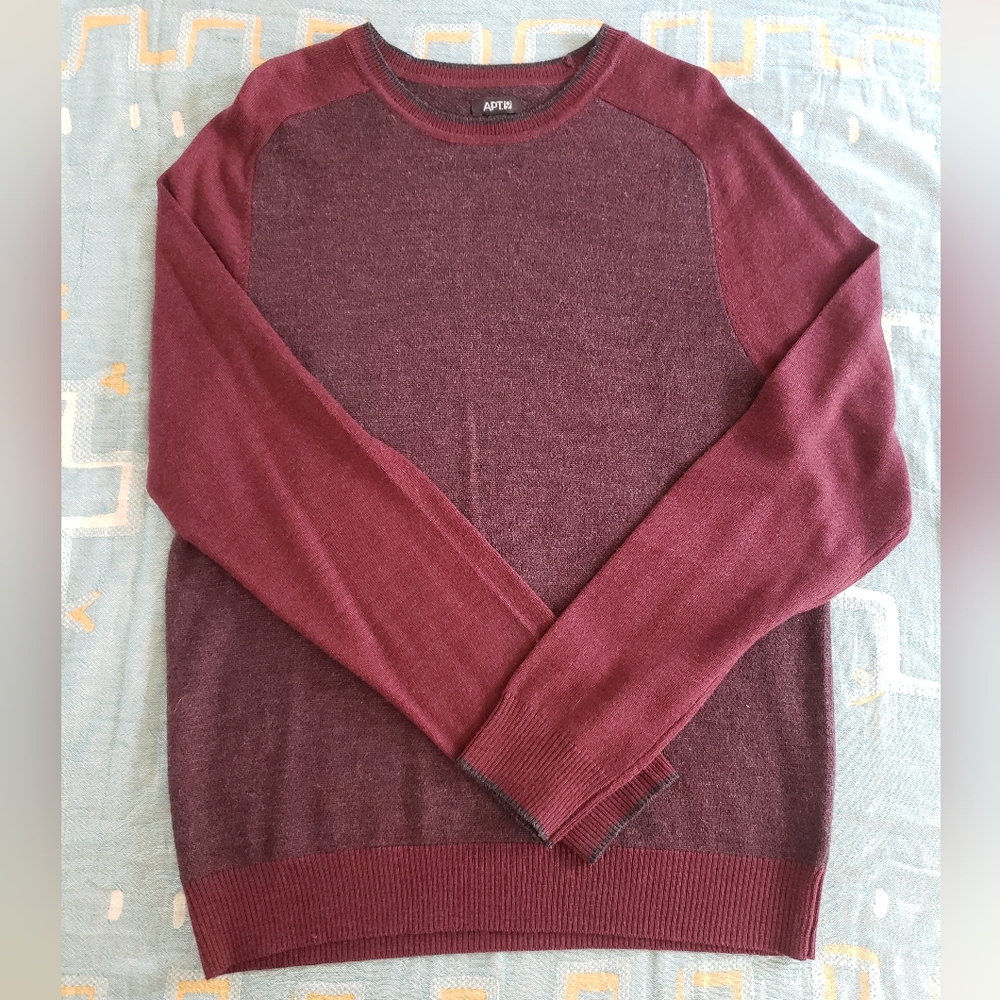 Mens Crewneck Sweater Size Medium Burgundy New